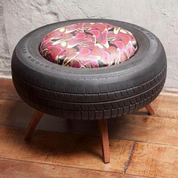 Έπιπλα DIY κατασκευασμένα από πόδια σκαμπό ελαστικών αυτοκινήτου