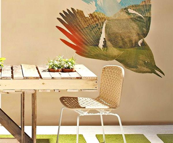 Έπιπλα DIY από τραπέζι φαγητού παλετών ευρώ με καρέκλες μπαστούνι