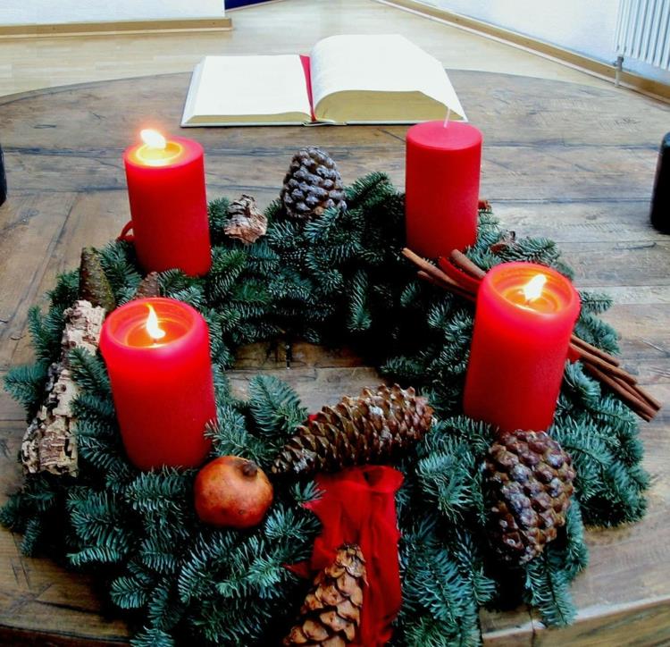 DIY έργα Χριστουγεννιάτικες διακοσμήσεις παραδοσιακά Advent στεφάνια