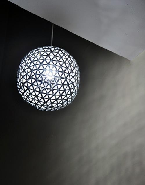 Έργα DIY από υφασμάτινα κρεμαστά σφαιρικά φωτιστικά