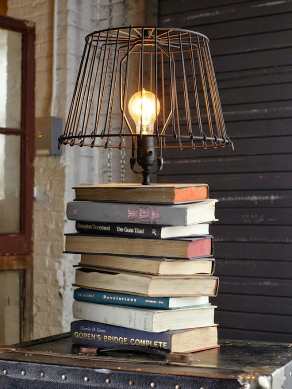 Επιτραπέζιο φωτιστικό DIY με βάση τραπεζιού από λάμπα βιβλίων