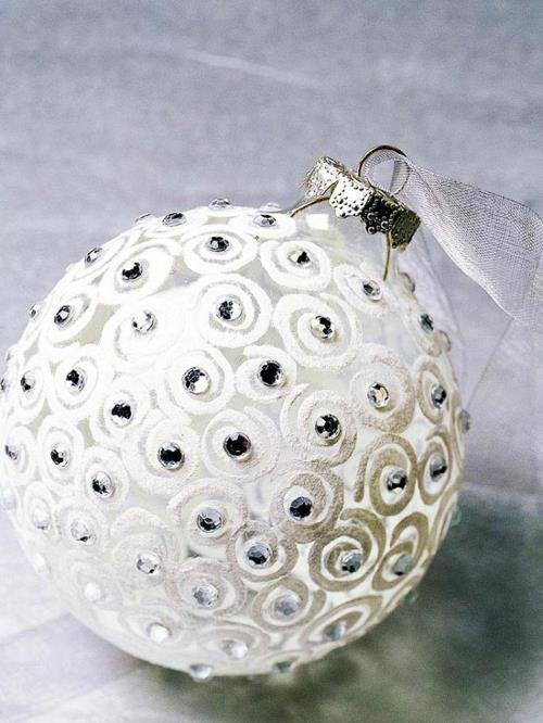 Χριστουγεννιάτικα διακοσμητικά μπάλα λευκό DIY