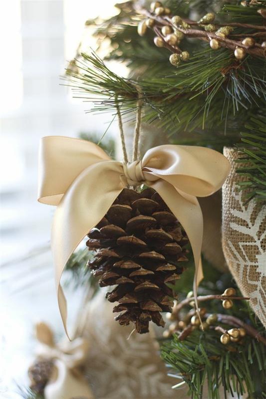 DIY διακοσμήσεις χριστουγεννιάτικου δέντρου φυσικά υλικά
