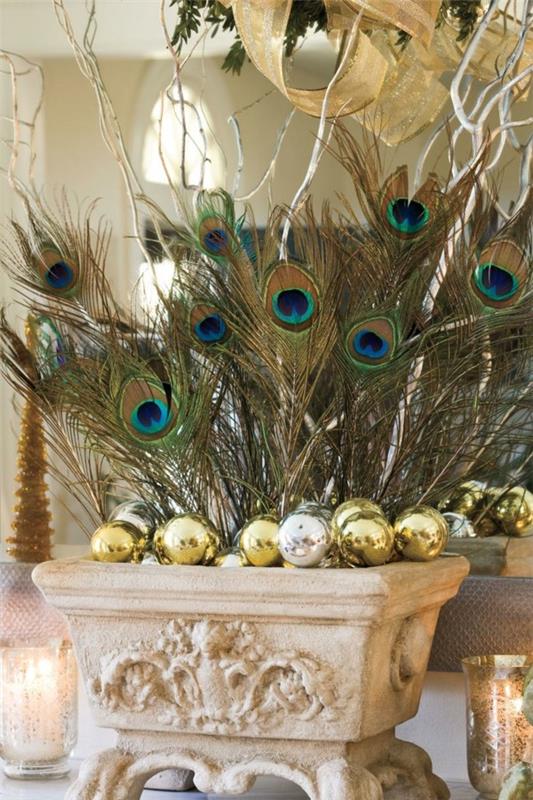 Χριστουγεννιάτικα διακοσμητικά DIY με ιτιές και φτερά έλατου