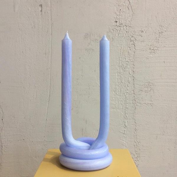 Τα στριφτά κεριά DIY διαμορφώνουν μόνοι σας υπέροχα στριμμένα κεριά