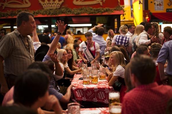 Munich τραπέζι Oktoberfest 2014