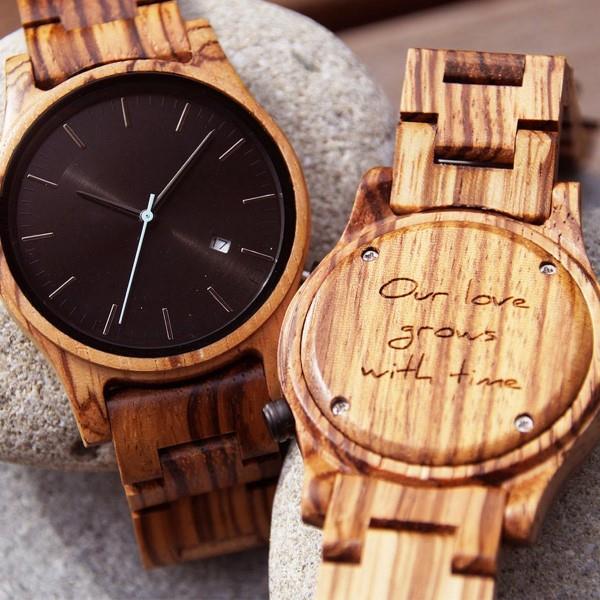 Επιλέξτε το τέλειο δώρο του Αγίου Βαλεντίνου για αυτόν ή κάντε χειροτεχνίες - συμβουλές και ιδέες ξύλινο ρολόι καρπού χαραγμένο (Προσαρμοσμένο)