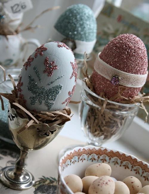 Ιδέες διακόσμησης για πασχαλινές διακοσμήσεις με σκούρα πασχαλινά αυγά