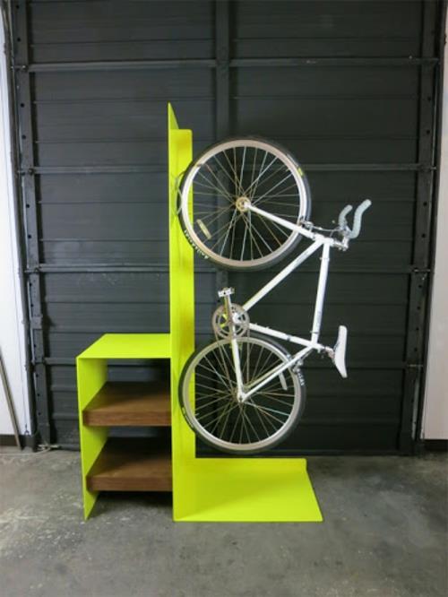 DIY ποδήλατο για αποθήκευση σωστά στο σπίτι σκάλες