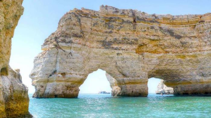 Η πιο όμορφη παραλία στην Ευρώπη Benagil Cave Beach Πορτογαλία