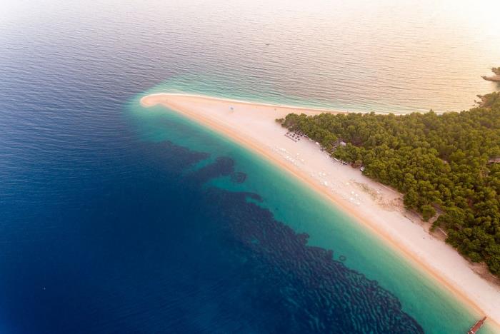 Η πιο όμορφη παραλία στην Ευρώπη Zlatni Rat Beach Golden Horn στην Κροατία