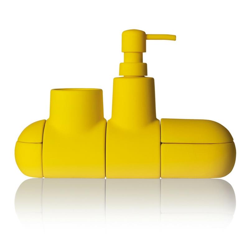 Τα σχεδιαστικά αξεσουάρ μπάνιου στήνουν ένα μπάνιο με κίτρινο διανομέα σαπουνιού