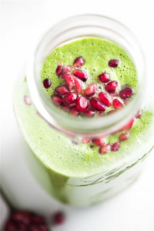 Detox θεραπεία στο σπίτι αποτοξίνωση smoothie υγιεινά τρόφιμα