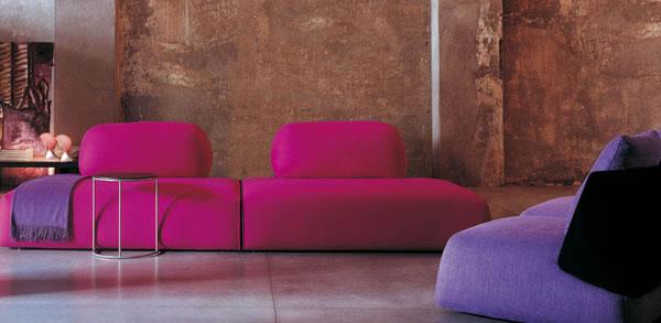 Το ελκυστικό σετ καναπέδων Cocoon, ροζ μοβ καναπέδες