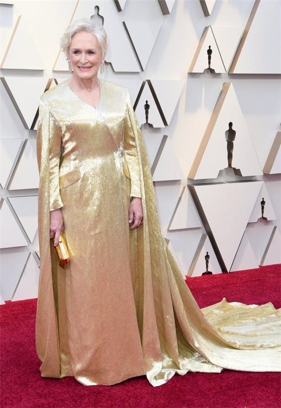 Τα καλύτερα ρούχα στα Oscars 2019 Glenn Close φόρεμα σε χρυσό χρώμα από την Carolina Herrera