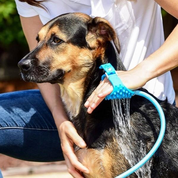 Τα καλύτερα έξυπνα οικιακά gadgets για κατοικίδια ζώα aquapaw για νεκρά σκυλιά που κάνουν ντους