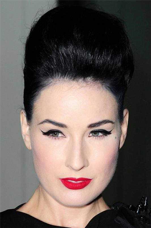 Dita Von Teese Beehive Hairstyle Trend Retro Hairstyles Beehive