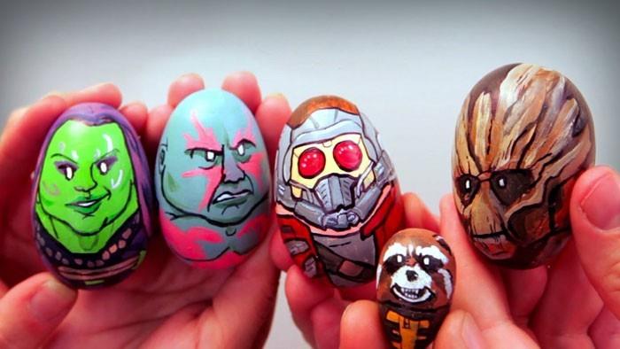 Τα αυγά ζωγραφίζουν πρόσωπα δημιουργικά ανταγωνιστικά σχεδιασμένα τα πασχαλινά αυγά απλά x-man