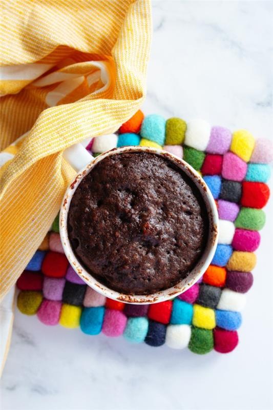 Απλές, γρήγορες και υγιεινές ιδέες για συνταγή κέικ κέικ από τη ζουμερή συνταγή για κέικ σοκολάτας μικροκυμάτων