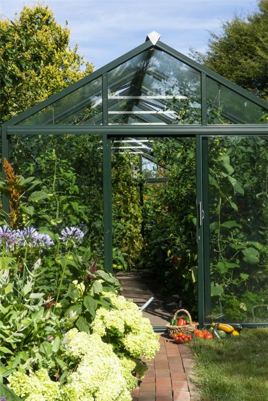 Είσοδος στο φυτεμένο θερμοκήπιο bio-varis από το Hoklartherm