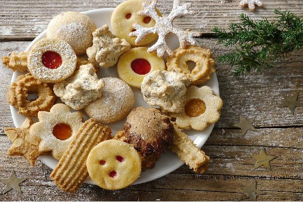 Bήσιμο μπισκότα angel eyes με μαρμελάδα κατά τη διάρκεια του Advent