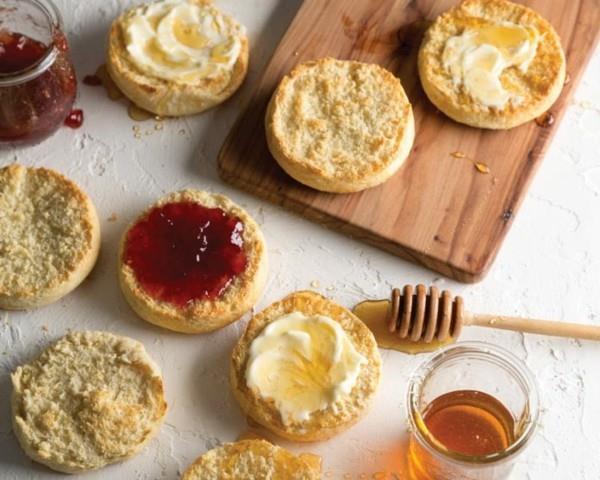 Bήσιμο αγγλικών muffins μόνοι σας συνταγή μαρμελάδα μελιού
