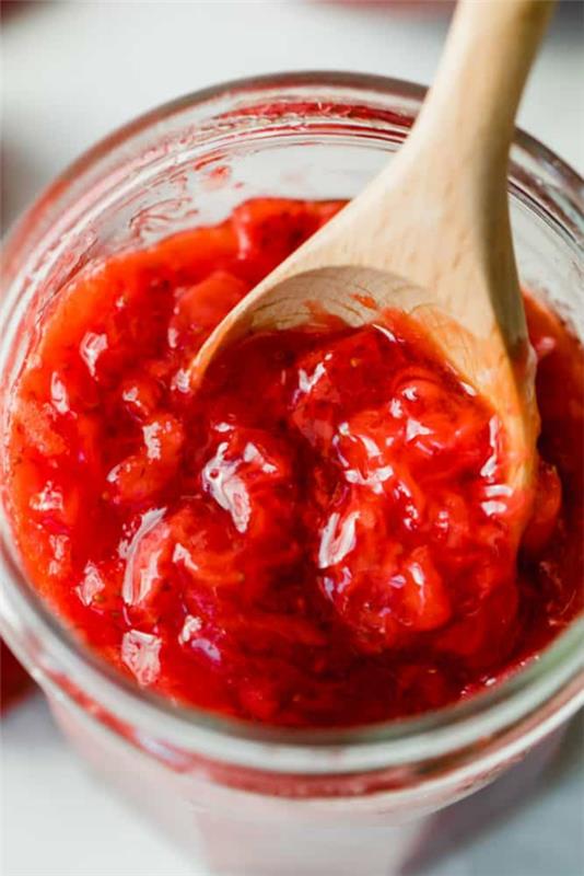 Φτιάξτε μαρμελάδα φράουλα μόνοι σας Συνταγή σπιτική μαρμελάδα