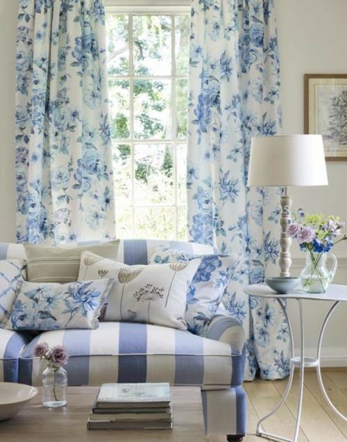 Χρώματα και τάσεις στα υφάσματα σπιτιού κουρτίνες μπλε λευκά λουλούδια
