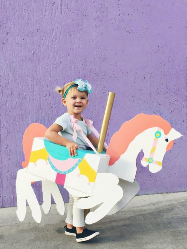 Διακοσμήσεις καρναβαλιού Tinker - οδηγίες και ιδέες παιχνιδιών για μικρά και μεγάλα παιδιά κοστούμι αλόγου καρναβαλιού
