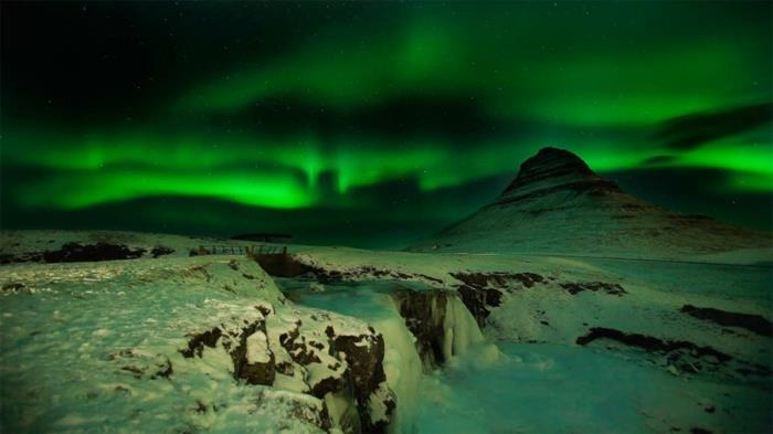 Νεράιδες και ξωτικά στο βόρειο φως της Ισλανδίας