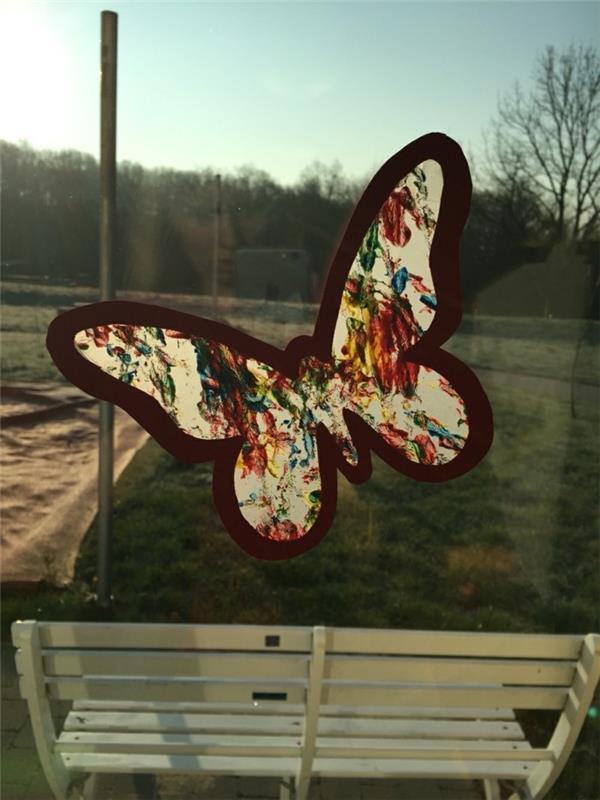 Φτιάξτε εικόνες παραθύρων με παιδιά πεταλούδα