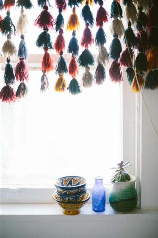 Ιδέες διακόσμησης παραθύρων κουζίνα φυτά εσωτερικού χώρου διακόσμηση μπολ πολύχρωμα κρόσσια