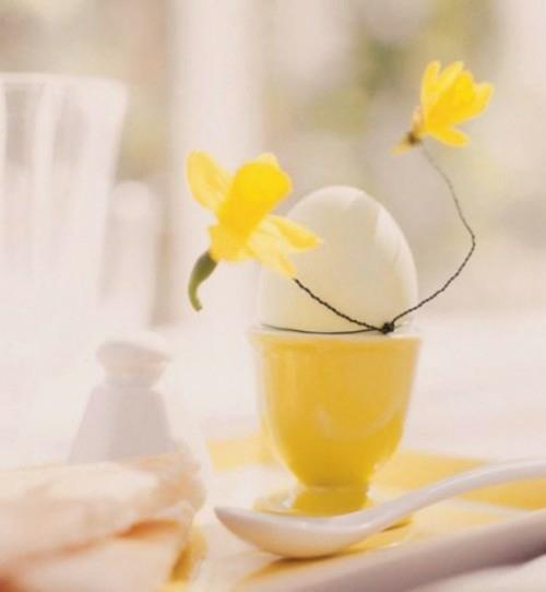 Εορταστικές ιδέες διακόσμησης για το Πασχαλινό κίτρινο κεραμικό κέλυφος αυγών
