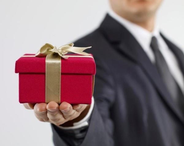 Δώρα της εταιρείας και τι πρέπει να προσέξετε όταν επιλέγετε κόκκινα δώρα εταιρείας