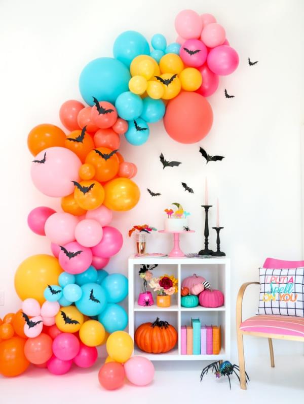 Φτιάξτε νυχτερίδες με παιδιά για το Halloween - 50 μαγευτικές ιδέες και οδηγίες πολύχρωμες νυχτερίδες με σύννεφα με μπαλόνι ουράνιου τόξου