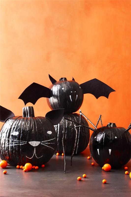 Bat tinker with children for Halloween - 50 μαγευτικές ιδέες και οδηγίες κολοκύθας διακοσμητικό αποκριών jack o φανάρια