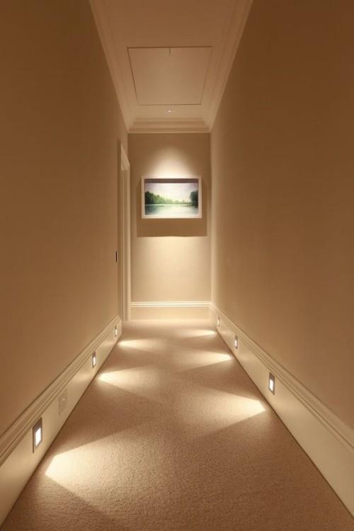 Σχεδιάστε το διάδρομο - μια ενδιαφέρουσα ιδέα για φωτισμό δωματίου