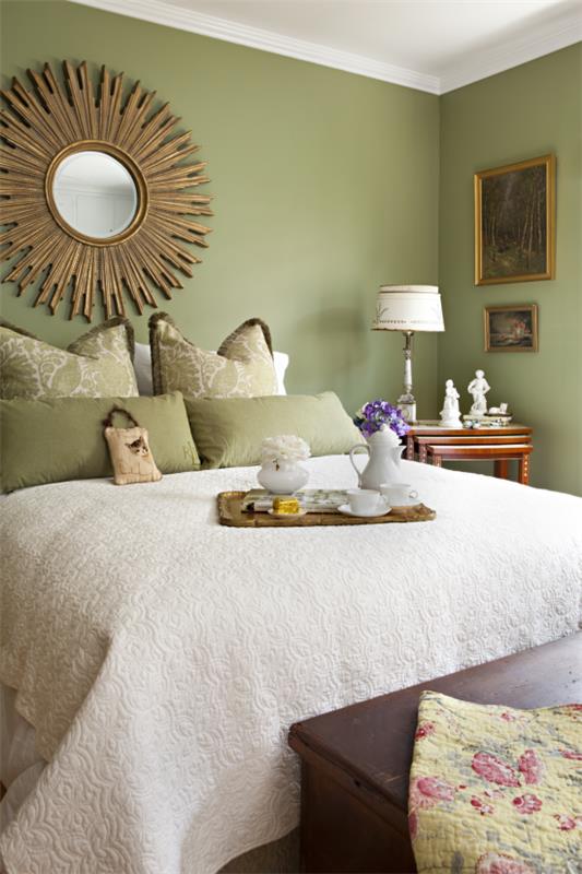 Ιδέες για ανοιξιάτικη διακόσμηση για το υπνοδωμάτιο Σερβίρετε πρωινό στο κρεβάτι Διακόσμηση του δίσκου με όμορφα λουλούδια
