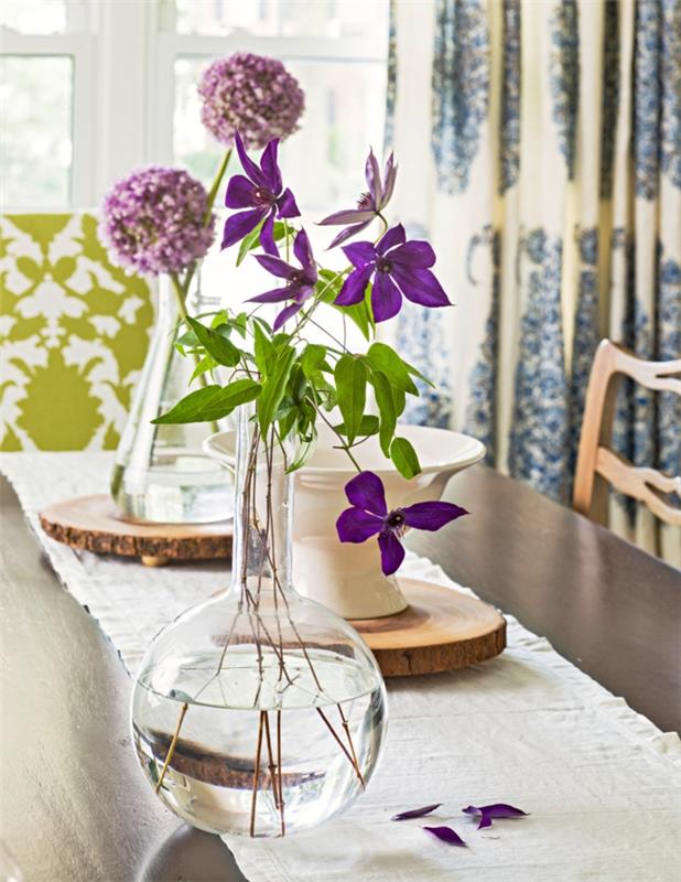 Φτιάξτε ανοιξιάτικες διακοσμήσεις με φυσικά υλικά ευαίσθητα μοβ λουλούδια