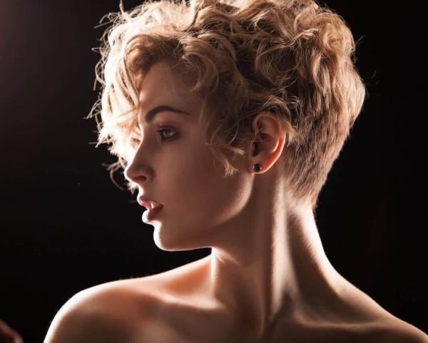 Hairstyles - Trends - Pixie Hairstyle