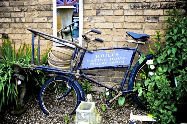 Αξεσουάρ κήπου και διακοσμήσεις κήπου vintage στυλ ποδηλάτου