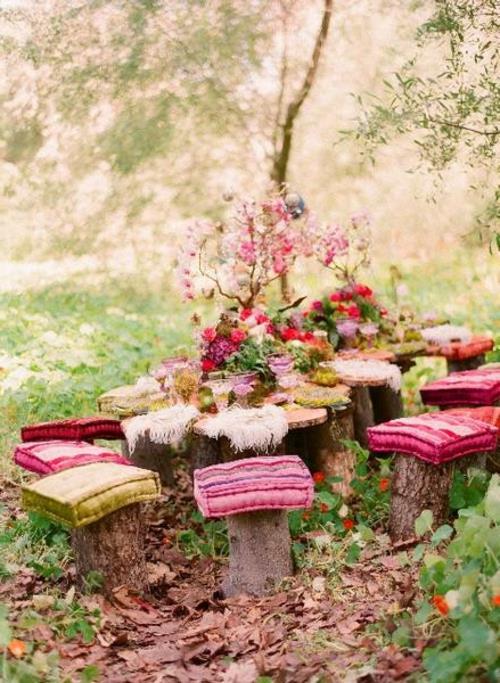 Οι διακοσμήσεις του κήπου σας και τα αξεσουάρ κήπου σας σε οθωμανικό μαξιλάρι χρωματισμένα