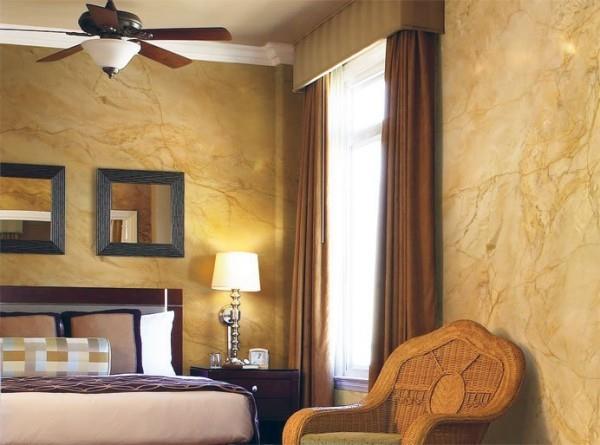 Σχεδιασμός κίτρινου τοίχου Stucco Veneziano ενετικό γύψο