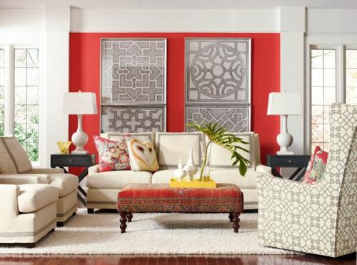 Άνετο σαλόνι με κόκκινο μαξιλάρι διακόσμησης τοίχων