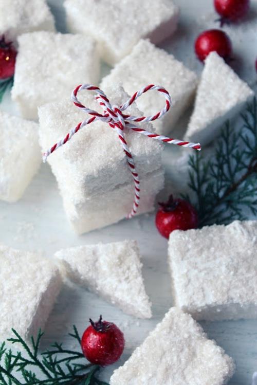 Ιδέες διακόσμησης για Χριστουγεννιάτικα δώρα αφρώδη ζάχαρη