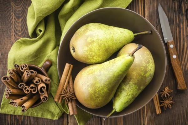 Τα πράσινα αχλάδια είναι καλή πηγή υγιεινών θρεπτικών συστατικών υπερτροφών για άτομα άνω των 50 ετών