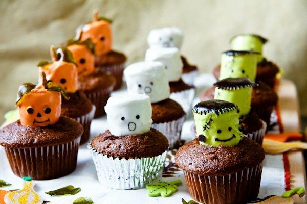 Horror Muffins Halloween Pastries Halloween Baking Halloween Party Recipes cupcakes συνταγή