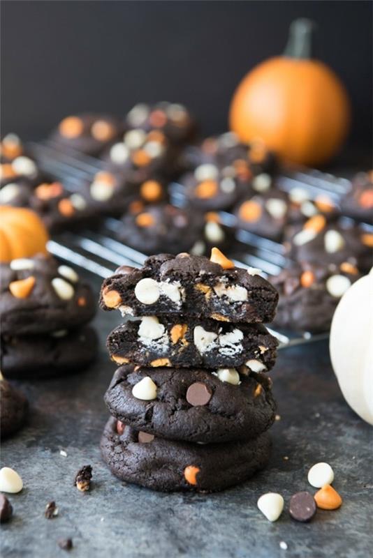 Τα αποκριάτικα σνακ τα παιδιά ψήνουν μόνα τους μπισκότα σοκολάτας