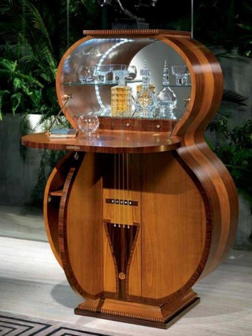 Home bar σε σχήμα κιθάρας από μαργαριτάρι από ξύλο κερασιού