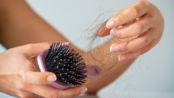 Σπιτικές θεραπείες για την τριχόπτωση όμορφα μαλλιά